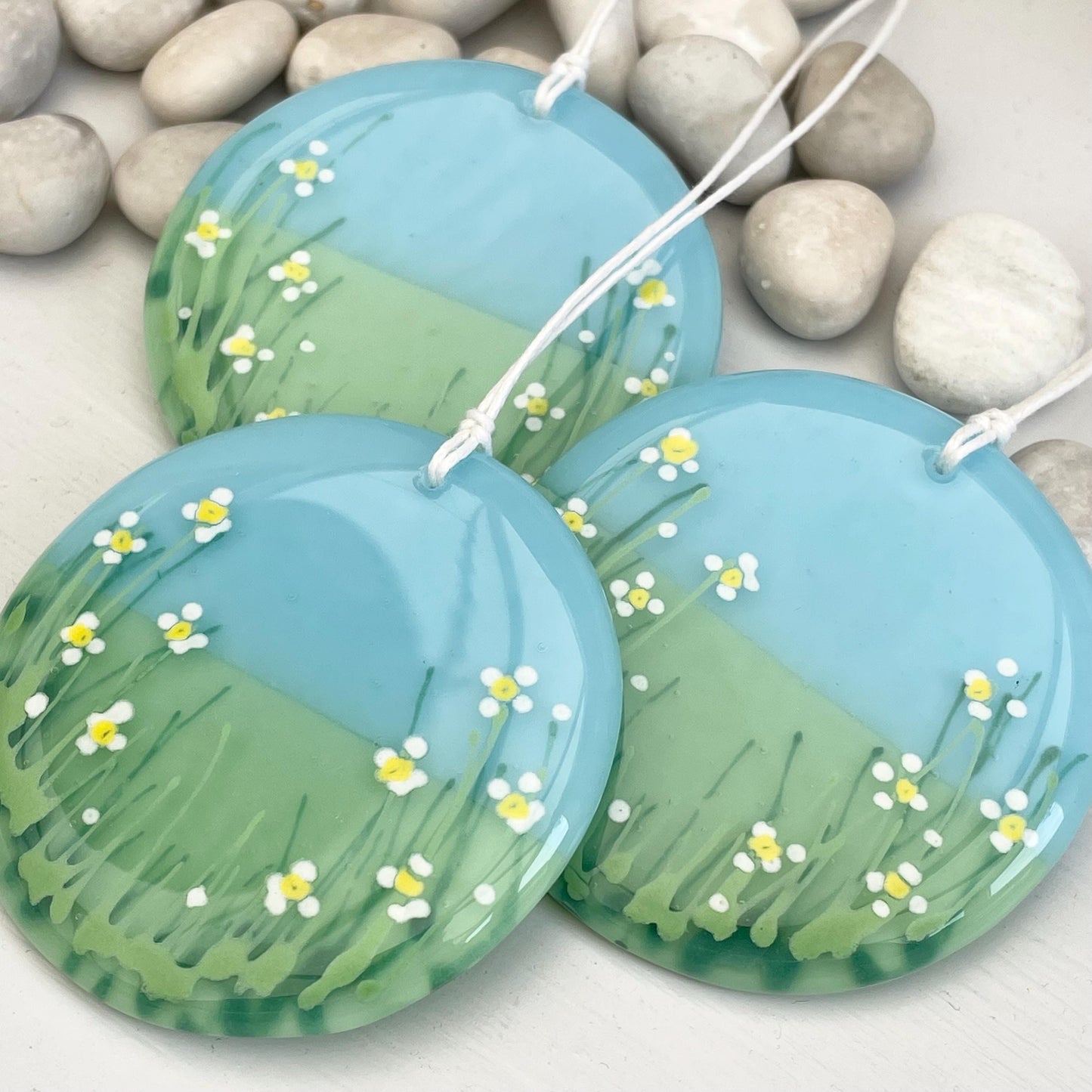 Fused glass hand painted round hanger - Daisy Meadow