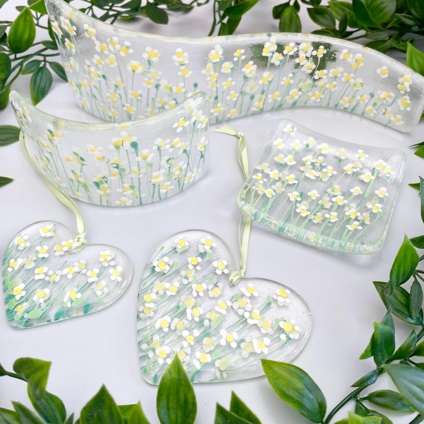 Fused glass hand painted heart hanger ~ White Daisy