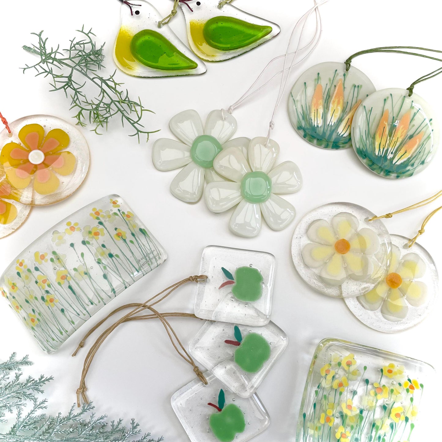 Daffodil & Narcissus Glass Heart