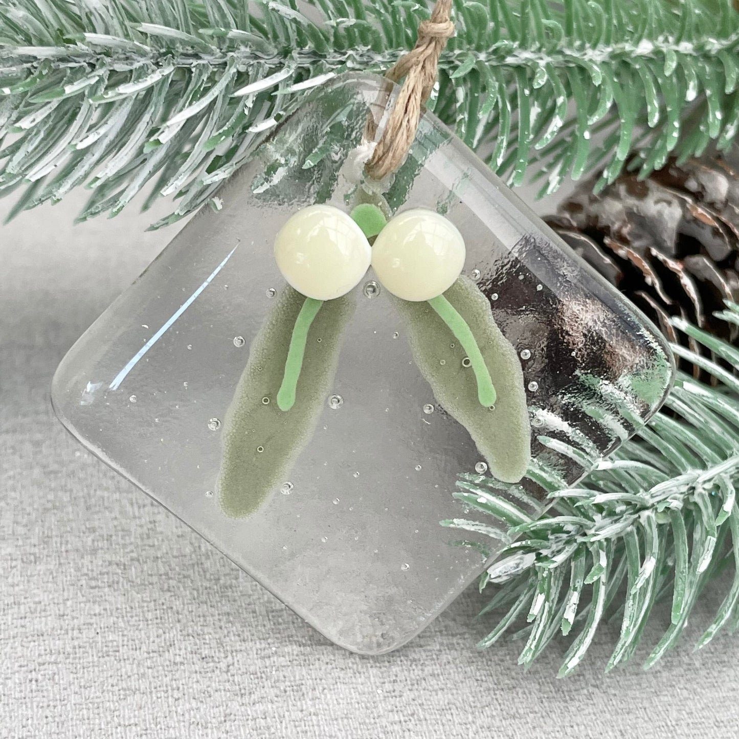 Fused glass Christmas tree decoration ~ Mistletoe