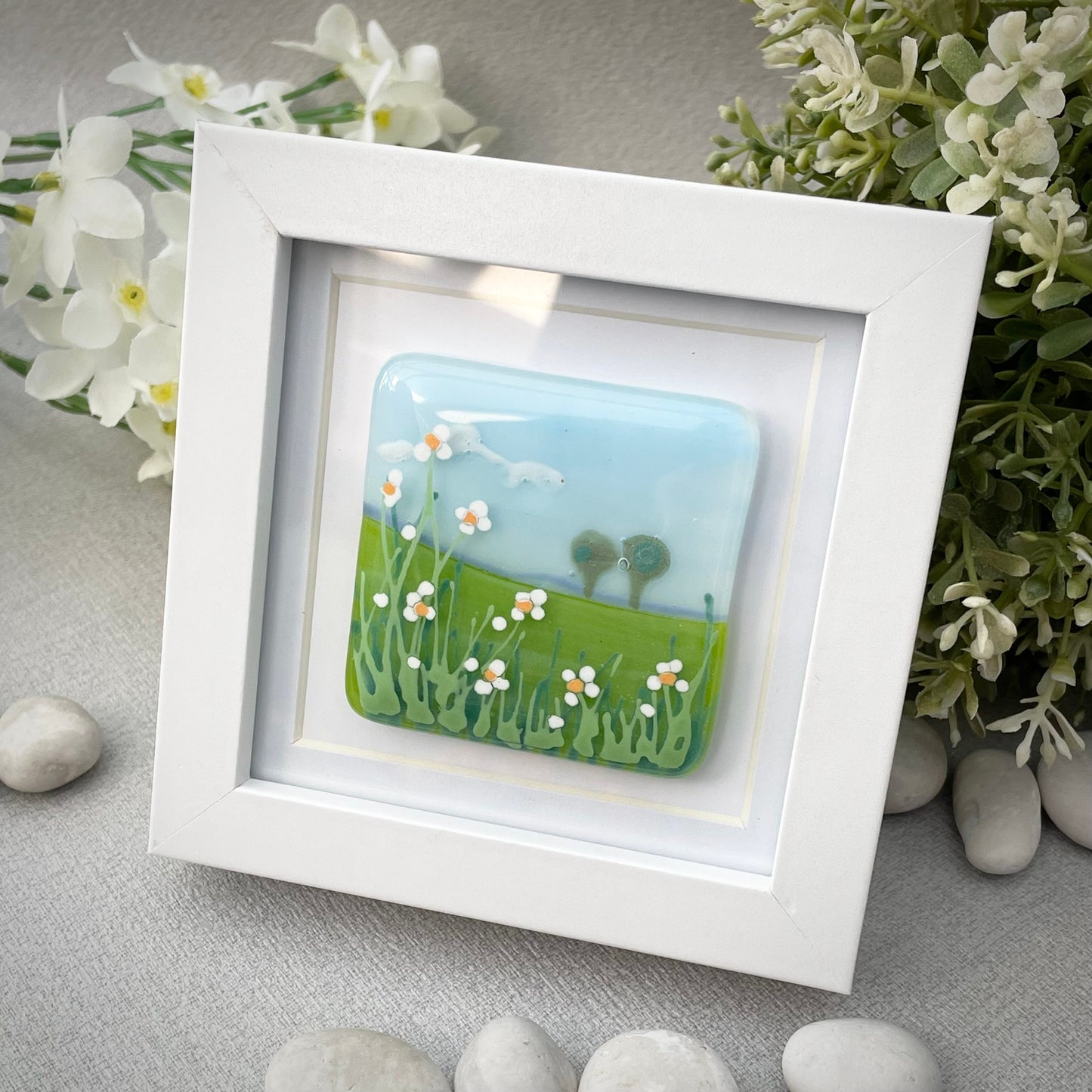 Fused glass hand painted mini frame picture ~ Daisy Meadow Field 2