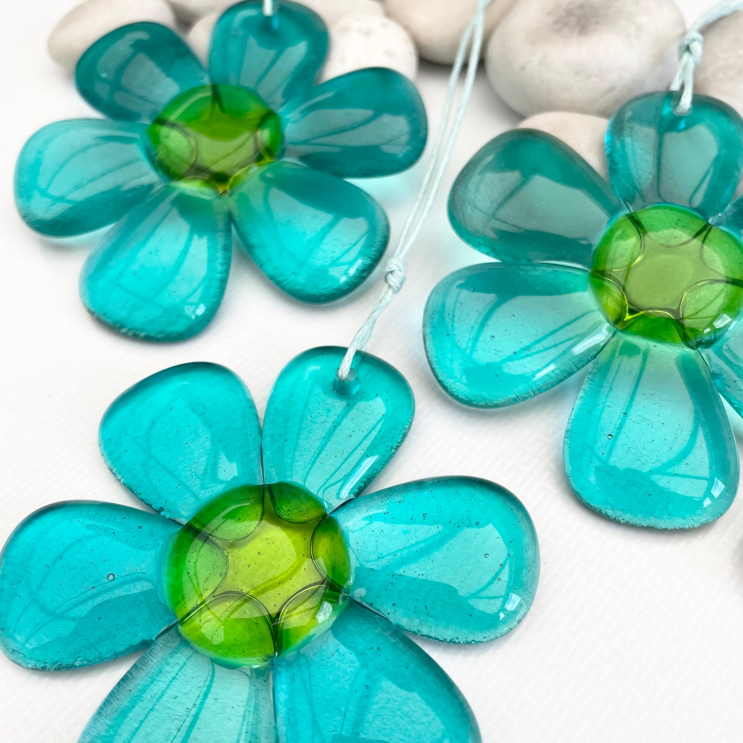 Jelly Flower fused glass suncatcher hanging - Aqualime