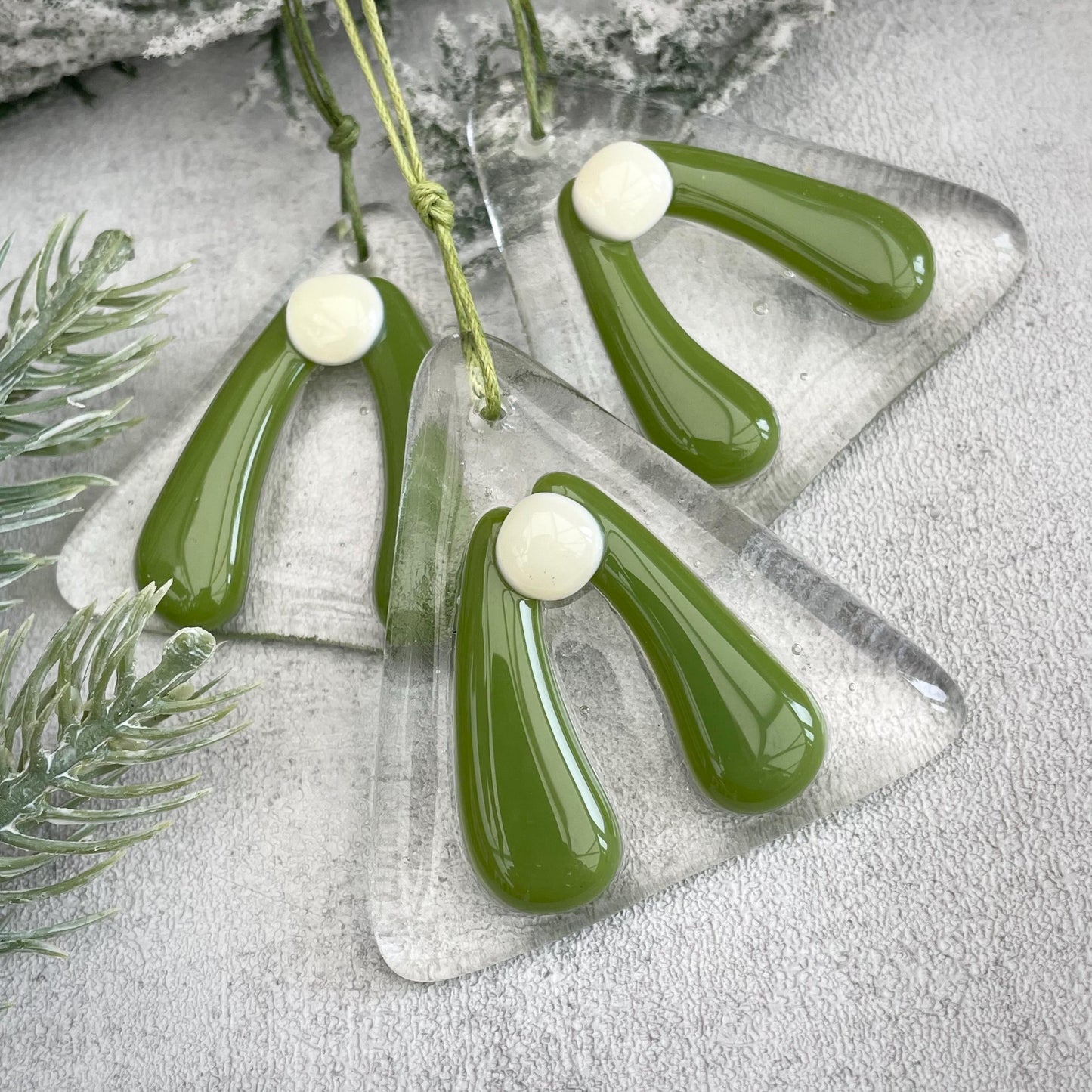 Fused glass Christmas tree decoration ~ - Mistletoe triangle