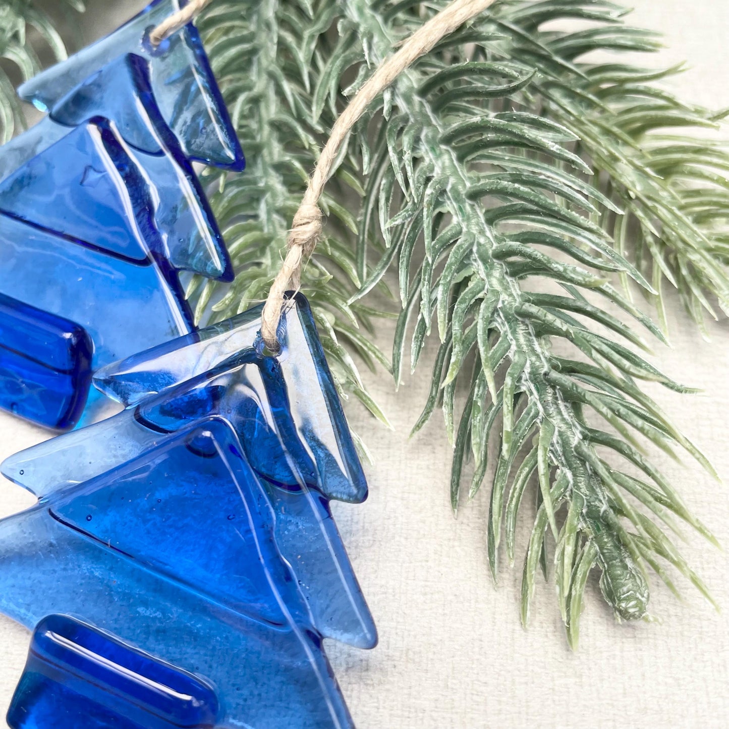 Christmas Tree -  blue - short