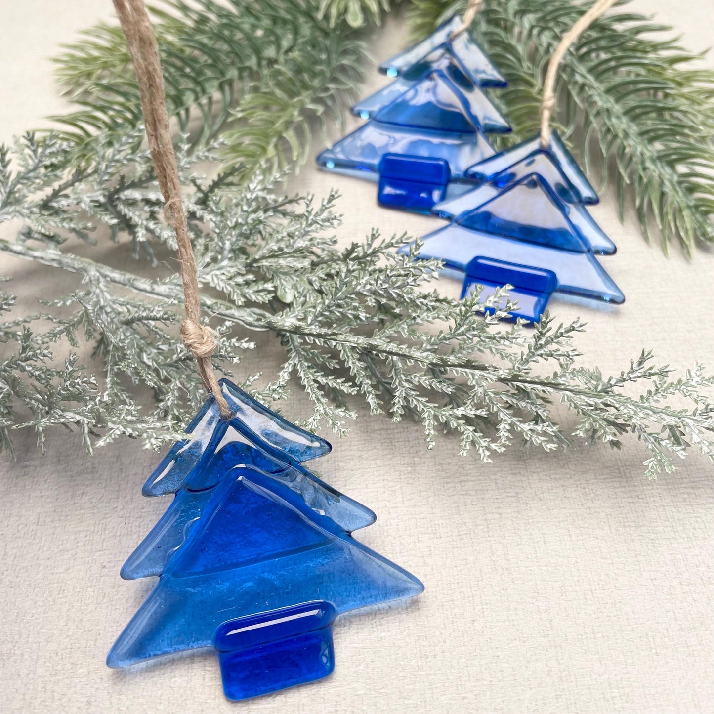 Christmas Tree -  blue - short