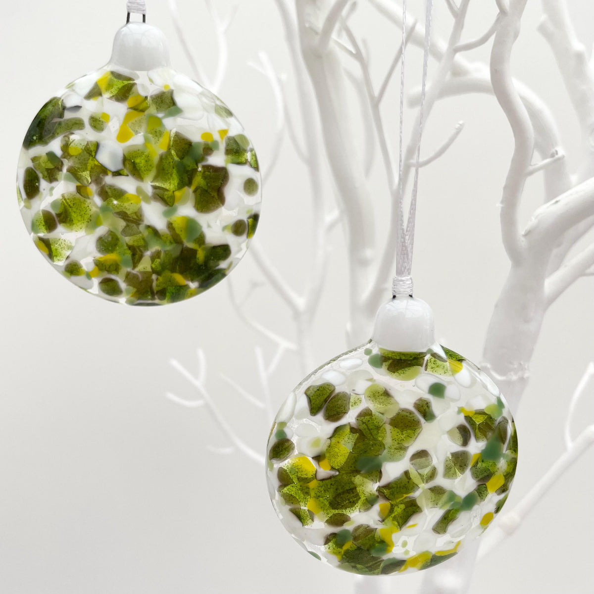 Sparkle Green & Cream Bauble